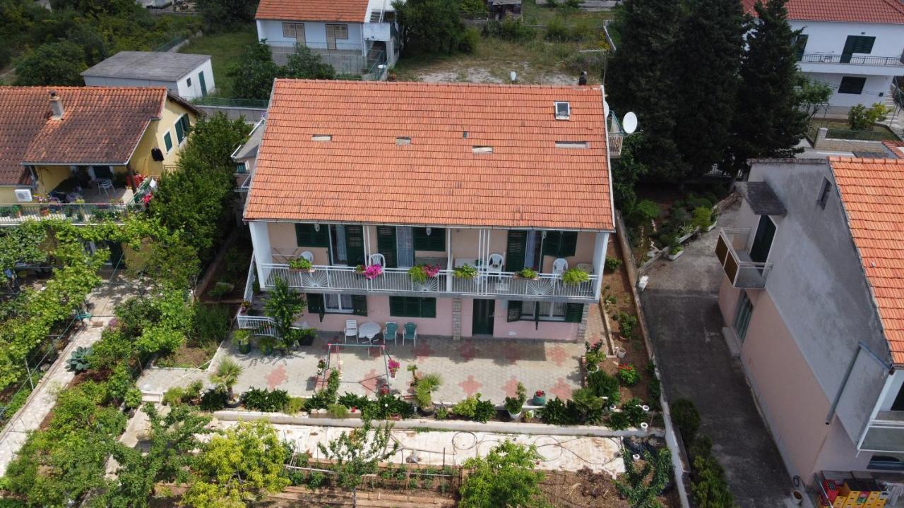 Hotel Apartman Palme à Šibenik Extérieur photo