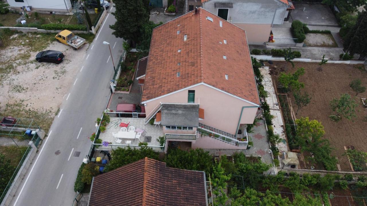 Hotel Apartman Palme à Šibenik Extérieur photo