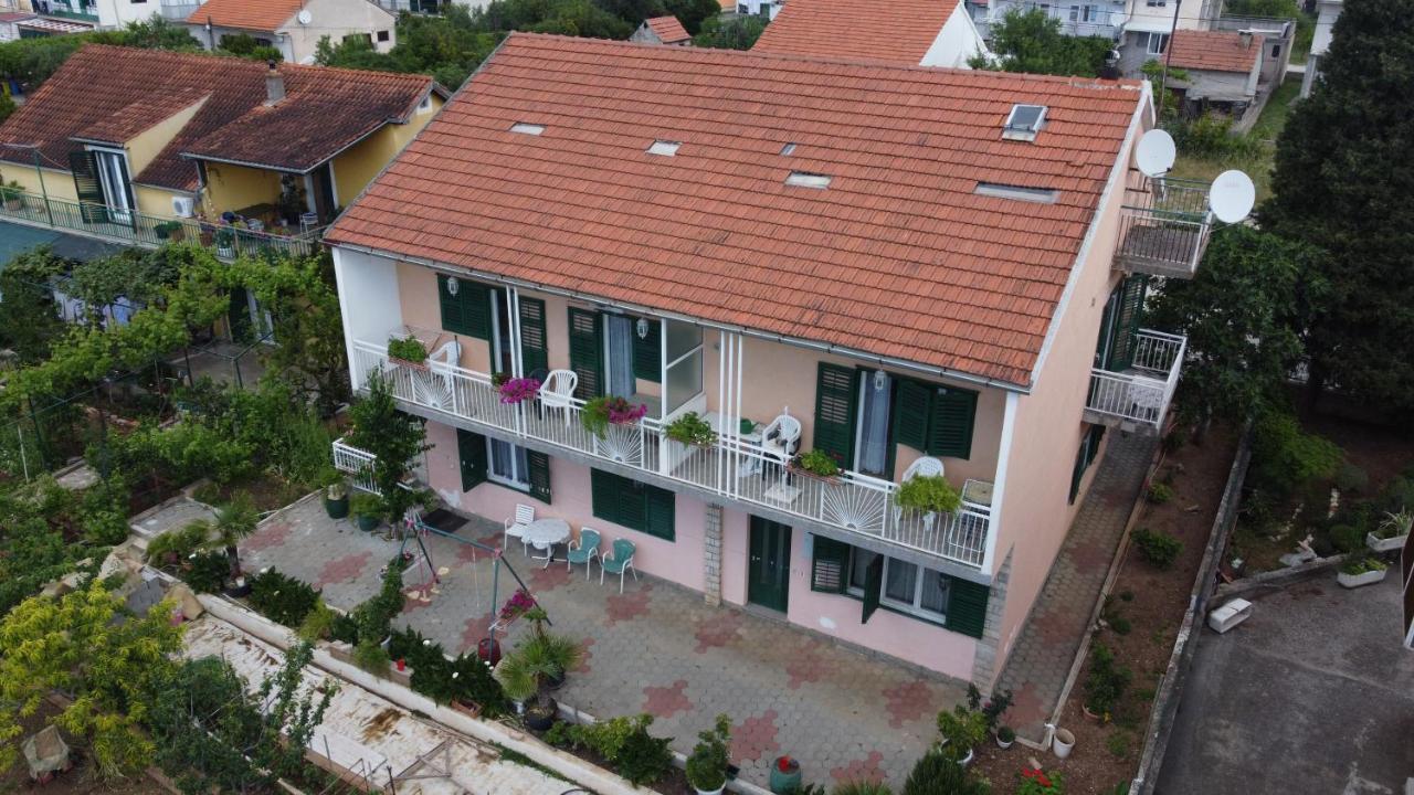 Hotel Apartman Palme à Šibenik Extérieur photo