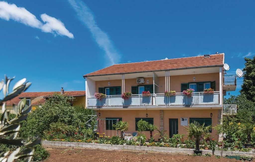 Hotel Apartman Palme à Šibenik Extérieur photo