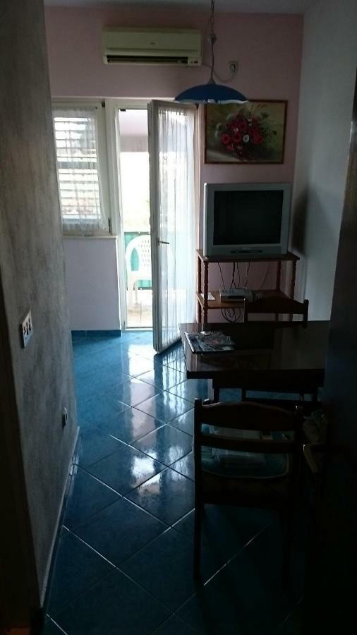 Hotel Apartman Palme à Šibenik Extérieur photo