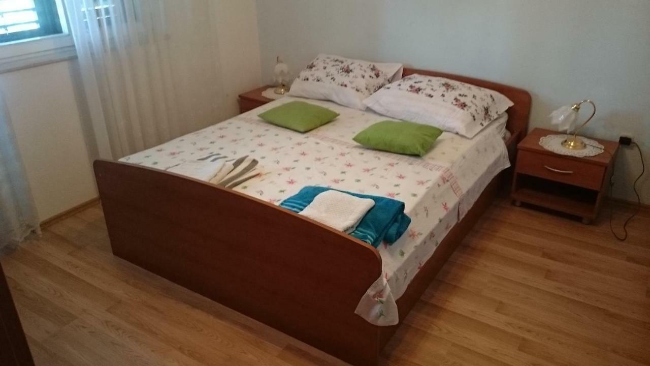 Hotel Apartman Palme à Šibenik Extérieur photo