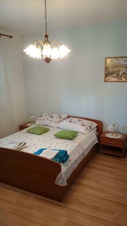 Hotel Apartman Palme à Šibenik Extérieur photo